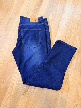 Men's Size 36x32 "Smith & Mills" Slim Straight Jeans in Deep Blue Denim GUC